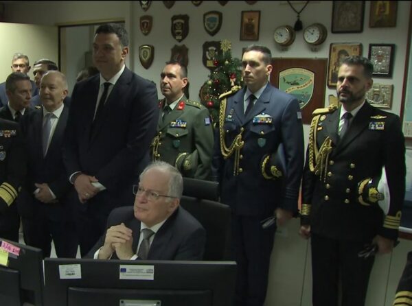 Ευχές για το νέο έτος από τον Πρόεδρο της Δημοκρατίας σε ναυτικούς και ακρίτες