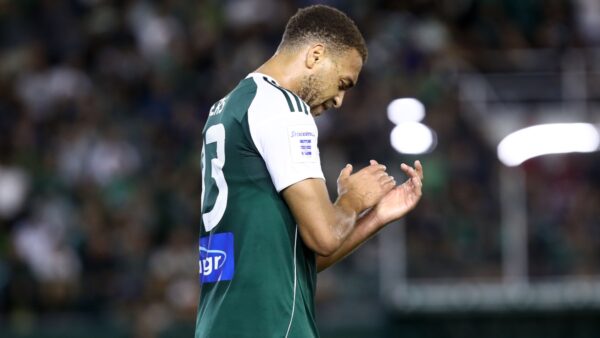 Σοκ στον Παναθηναϊκό με Ντέσερς, εκτός για 2,5 μήνες