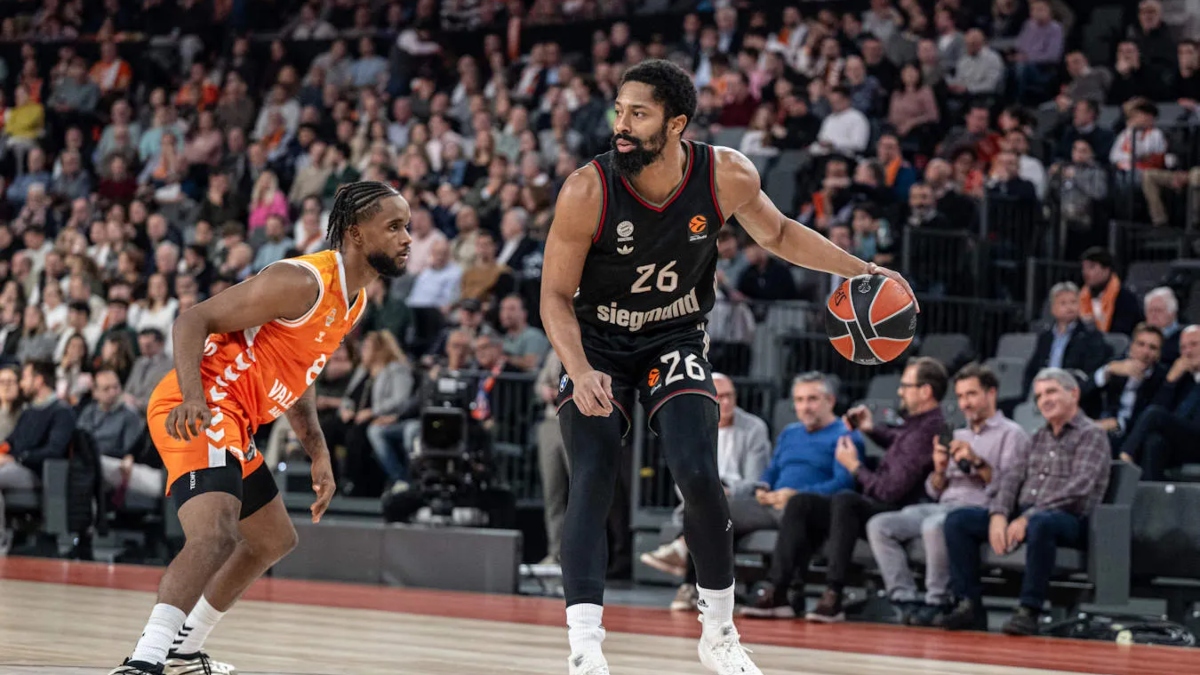 Τέλος από την Μπάγερν ο Ντίνγουιντι