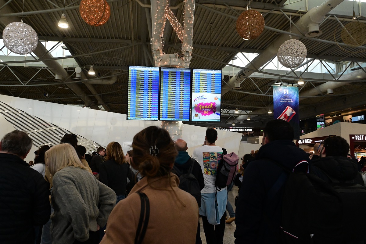 Έρευνα του ΕΡΤnews Radio 105,8 για το χθεσινό black out στο FIR Αθηνών: Τι λένε οι ειδικοί για τα σενάρια και τα αναπάντητα ερωτήματα