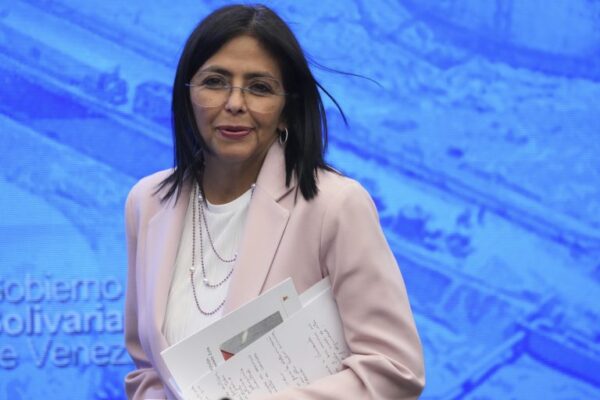 Η Βενεζουέλα εξακολουθεί να αντιτάσσεται στην αμερικανική επιθετικότητα, δήλωσε η υπηρεσιακή πρόεδρος