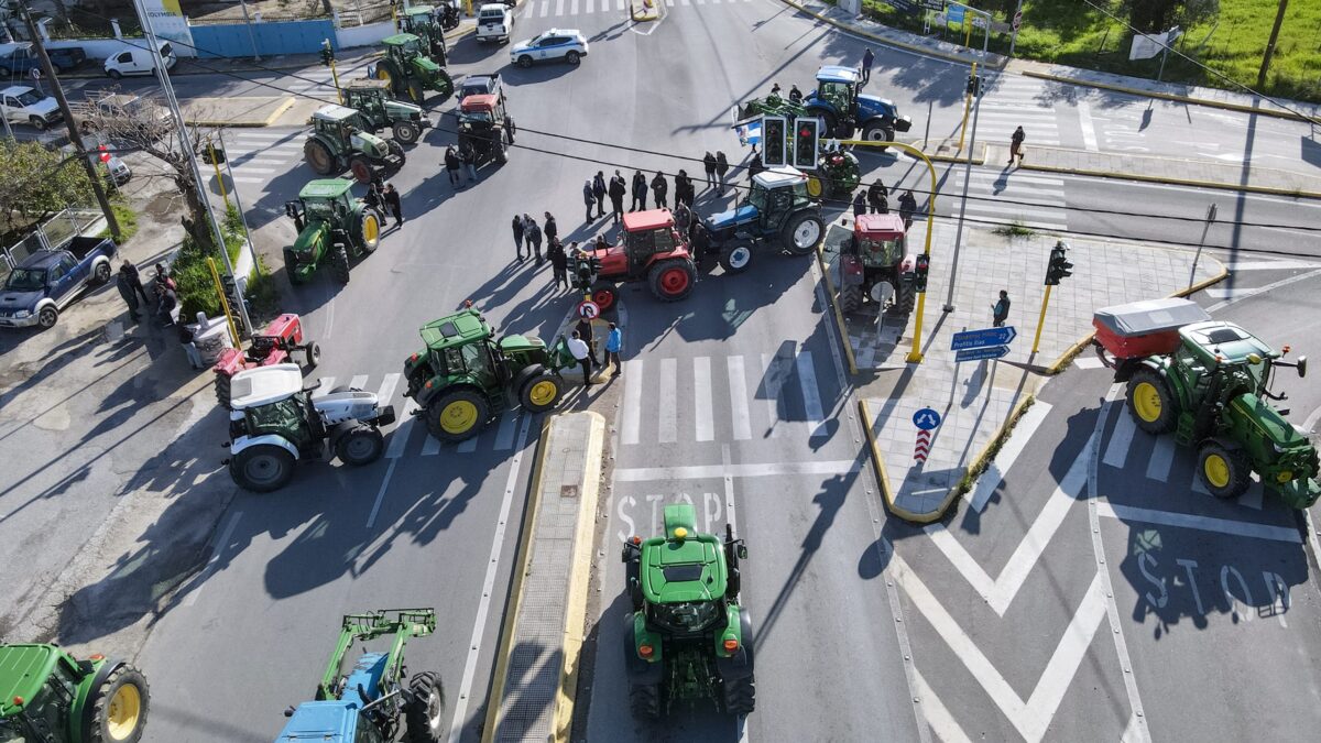 Αγρότες: Σήμερα στη Νίκαια η πανελλαδική των μπλόκων – Αποφασίζει για αντιπροσωπεία και ατζέντα