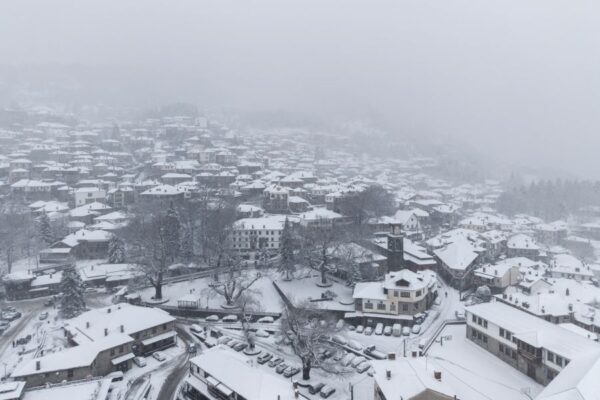 Καιρός: Σε εξέλιξη από τα βόρεια η πολική εισβολή – Η ραγδαία πτώση της θερμοκρασίας «υπόσχεται» παγετό