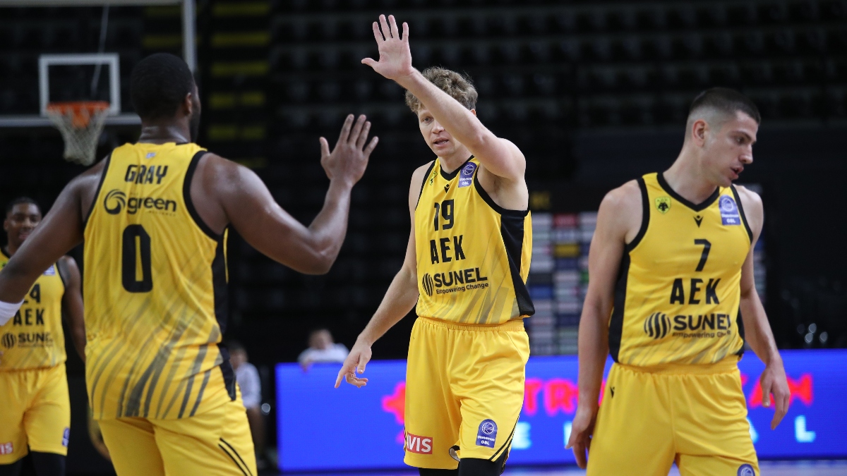 Η ΑΕΚ “καθάρισε” τη Μύκονο με έκρηξη στο δεύτερο ημίχρονο