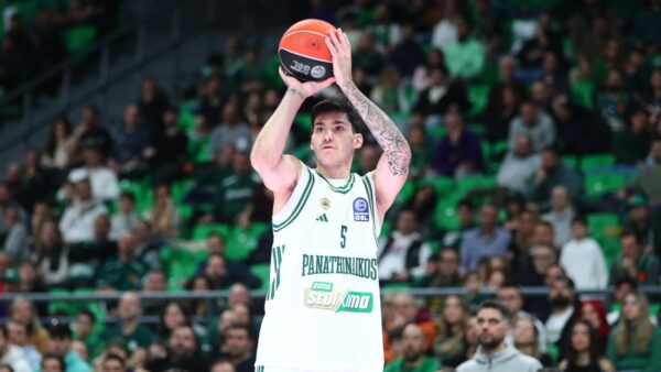 Όμορφη κίνηση από τον Καλαϊτζάκη: Έκανε επίτηδες φάουλ στον 18χρονο Τζιάλλα για να εκτελέσει βολές (vid)