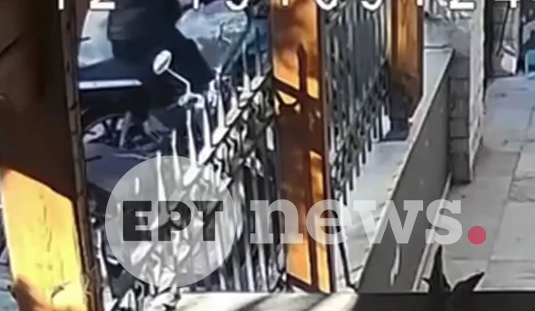 Βίντεο – ντοκουμέντο: «Αριστοτεχνική» κλοπή μηχανής μέρα – μεσημέρι στο Κερατσίνι