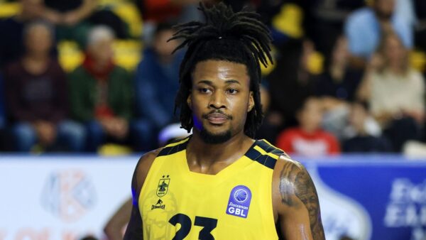 O Μίλιτσιτς έκοψε τρεις παίκτες από το ρόστερ του Άρη