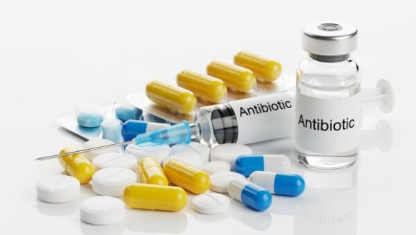Κίνδυνος στη δημόσια υγεία από την απόσυρση αντιβιοτικού πρώτης γραμμής