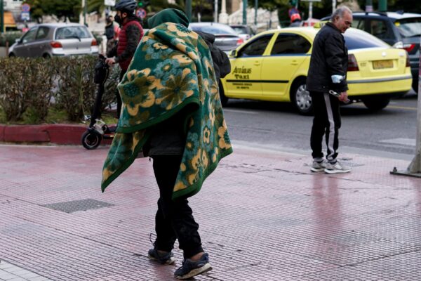 Δήμος Αθηναίων: Έκτακτα μέτρα για την προστασία των αστέγων από τις χαμηλές θερμοκρασίες