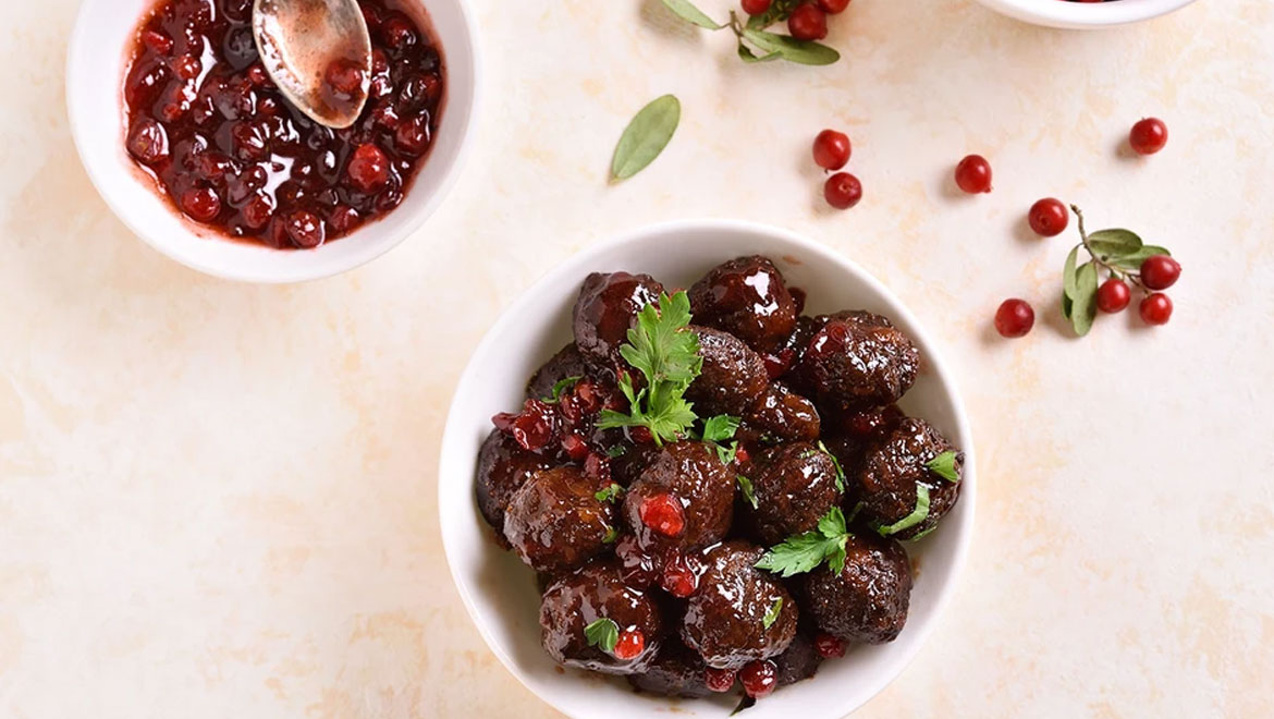 Κεφτεδάκια γαλοπούλας με σάλτσα από κράνμπερι