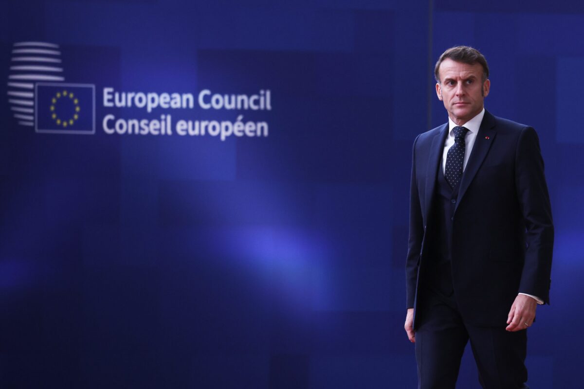 Η Γαλλία προτίθεται να ζητήσει την υιοθέτηση οικονομικών αντίμετρων από την Ε.Ε. μετά τις δασμολογικές απειλές Τραμπ