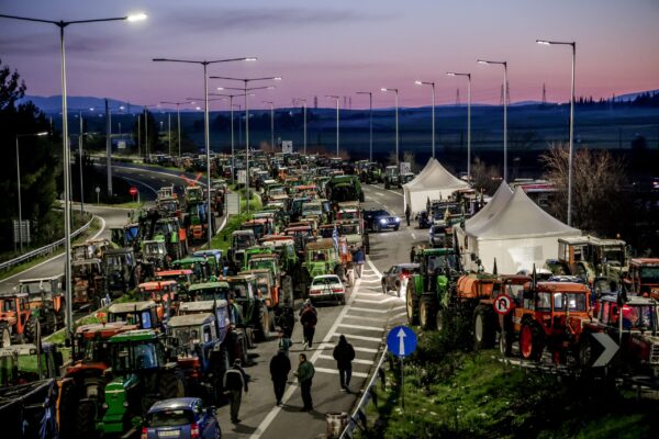 Αγρότες: Σήμερα το μεσημέρι η συνάντηση με τον Πρωθυπουργό – Επί τάπητος τα φλέγοντα ζητήματα του πρωτογενή τομέα