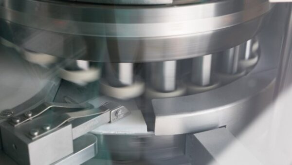 Τέσσερα μέτρα για λιγότερα φάρμακα και στήριξη των γενοσήμων