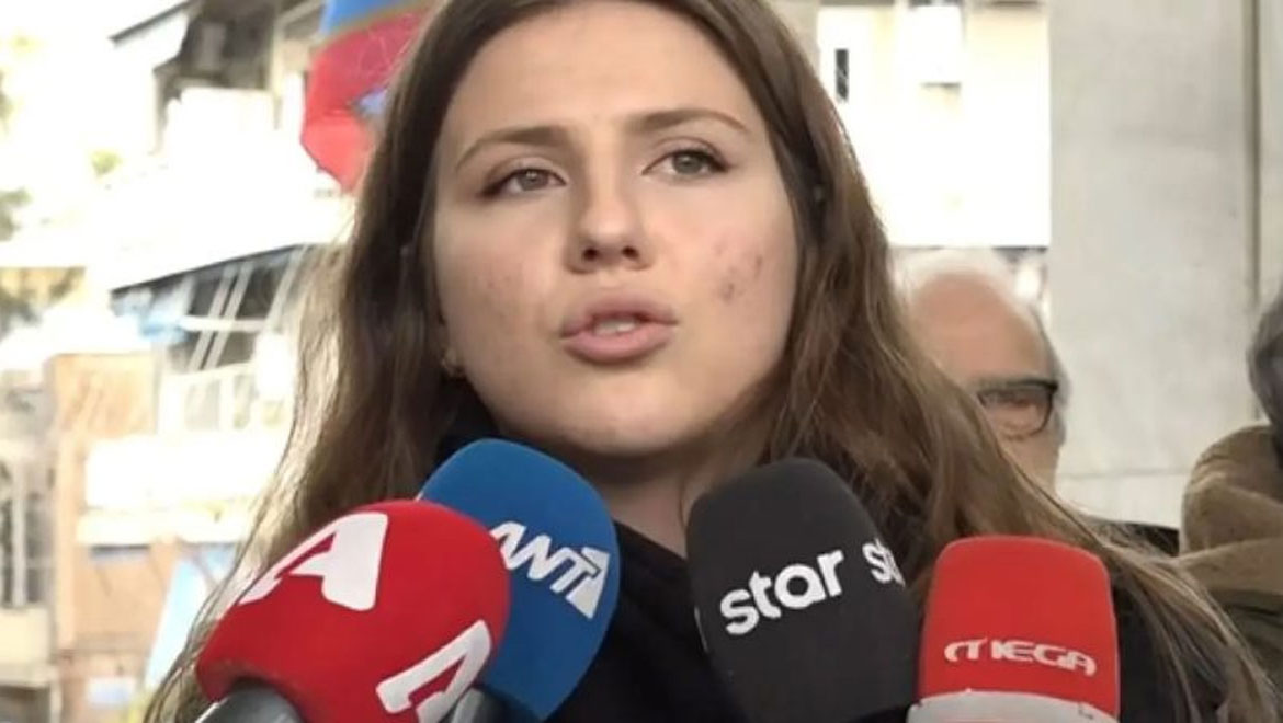 Κηδεία Μέλπως Ζαρόκωστα: Συγκινεί η εγγονή της ηθοποιού – «Μου έλεγε συνέχεια να αγαπάω τον εαυτό μου!»