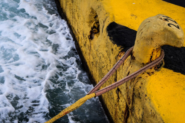 Σε ισχύ απαγορευτικό απόπλου στα λιμάνια λόγω των ισχυρών φαινομένων