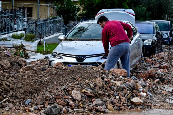 Εικόνες καταστροφής από την κακοκαιρία: Ξεκινούν οι αυτοψίες για αποζημιώσεις κατοικιών και επιχειρήσεων