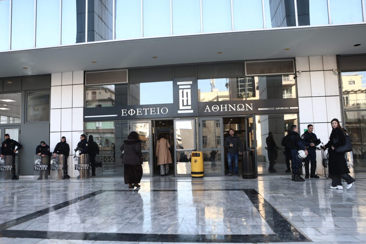 Υπόθεση Κολωνού: Στο Εφετείο η δίκη σε δεύτερο βαθμό για τον βιασμό και τη σεξουαλική εκμετάλλευση της 12χρονης