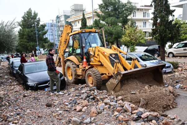 Εικόνες καταστροφής από την κακοκαιρία: Αυτοψίες, σύσκεψη για την αποκατάσταση – Το ΕΡΤnews στις περιοχές