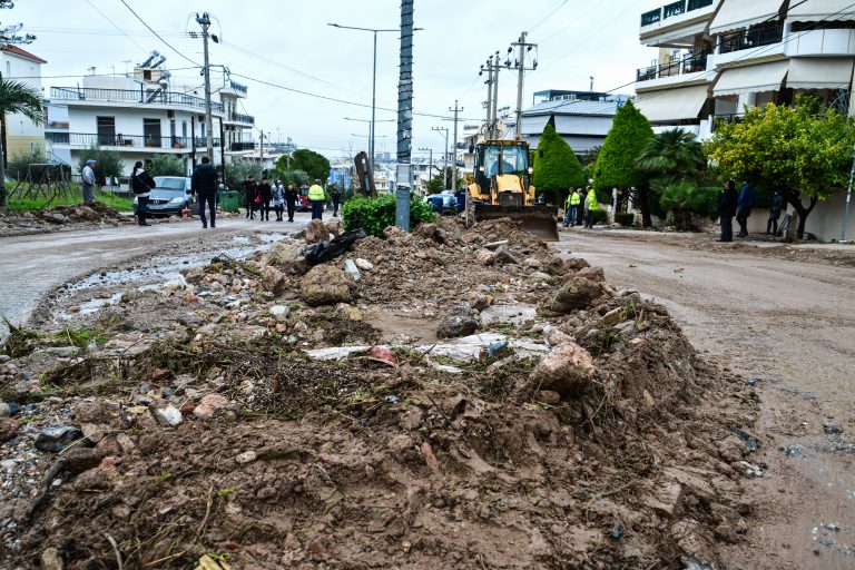 Το ΕΡΤnews στις περιοχές που επλήγησαν από την κακοκαιρία: Μέχρι τη Δευτέρα θα ολοκληρωθούν οι αυτοψίες – Τι λένε οι κάτοικοι