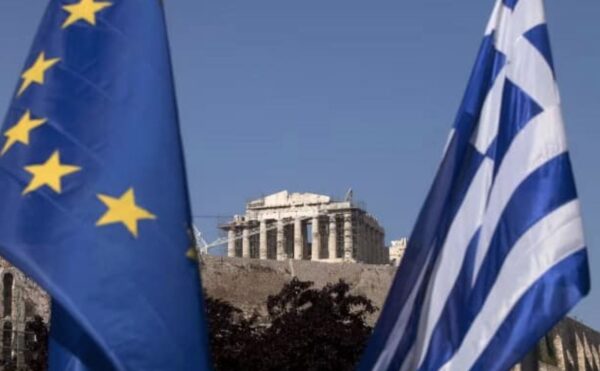 ESM: Στο κλαμπ των ισχυρών της Ευρωζώνης τα ελληνικά ομόλογα – Ρεκόρ 15ετίας για το spread τους
