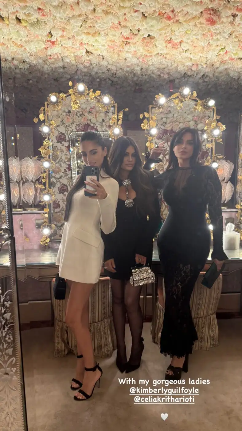 Σίλια Κριθαριώτη: Οι επώνυμοι που θα βρεθούν στην πρώτη σειρά σήμερα στην επίδειξη μόδας της στο Παρίσι!