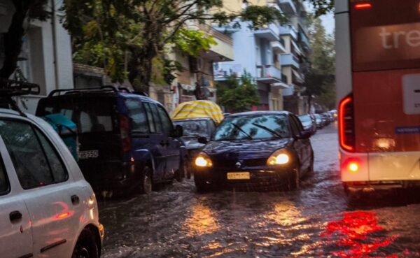 Πλησιάζει νέα επικίνδυνη κακοκαιρία με ισχυρές καταιγίδες, χιόνια και θυελλώδεις ανέμους – Σε ποιες περιοχές χρειάζεται προσοχή