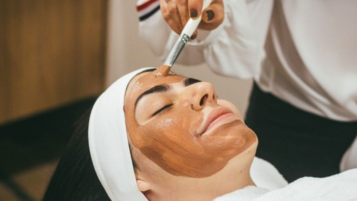 Πόσο συχνά πρέπει να κάνεις θεραπείες προσώπου για υγιές δέρμα