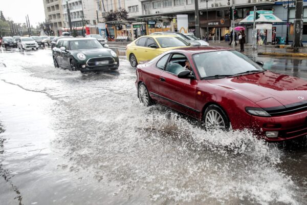Οδηγίες από την Πολιτική Προστασία για αντιμετώπιση ενδεχόμενων κινδύνων από την κακοκαιρία