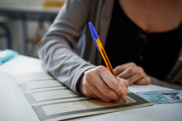 Έρχεται το Εθνικό Απολυτήριο: Το χρονοδιάγραμμα, ποιους αφορά και τι αλλάζει για την εισαγωγή στα ΑΕΙ