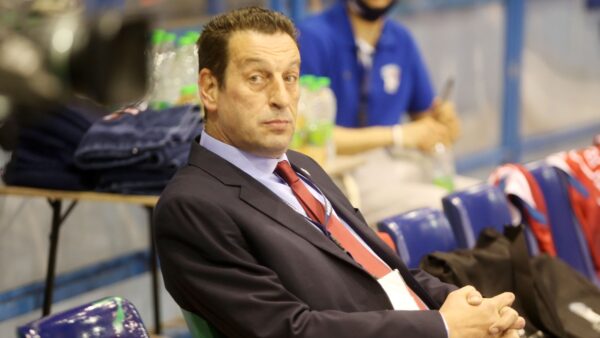 Απόλλωνας Πάτρας: Ανέλαβε ο Καλαμπάκος