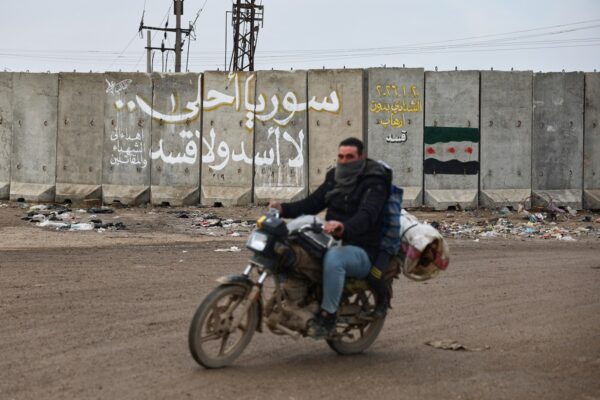 Συρία: Οι ΗΠΑ εκκενώνουν βάση στην περιοχή της Χάσακα στα βορειοανατολικά, που ήταν υπό τον έλεγχο των κουρδικών δυνάμεων