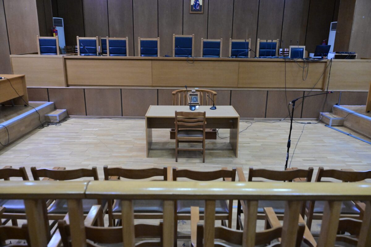 Την απαλλαγή του ηθοποιού που κατηγορείται για βιασμό και απόπειρες βιασμού, ζήτησε η εισαγγελέας