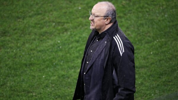 Μπενίτεθ: «Πρέπει να είμαστε ανταγωνιστικοί και να έχουμε καλή κυκλοφορία μπάλας»