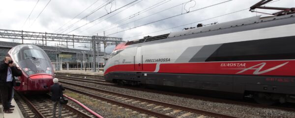 Ιταλία: Η αστυνομία διερευνά πιθανή δολιοφθορά σε σιδηροδρομικό δίκτυο στην Μπολόνια