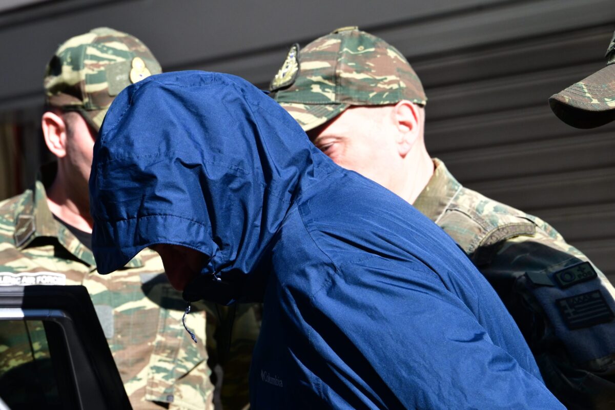 Αποκάλυψη ΕΡΤnews: Οι κωδικοί που έδωσε ο Κινέζος σύνδεσμος στον σμήναρχο σε ραντεβού στην Αθήνα – Στο επίκεντρο το crypto wallet