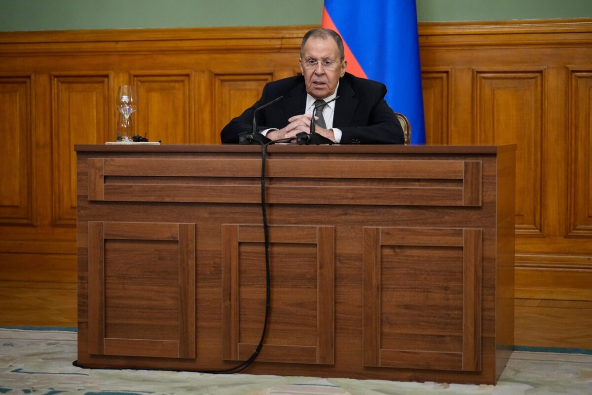 Λαβρόφ: Δεν θα παραβιάσουμε την πυρηνική συνθήκη αν δεν το κάνουν και οι ΗΠΑ – Αντίμετρα σε περίπτωση στρατιωτικοποίησης της Γροιλανδίας