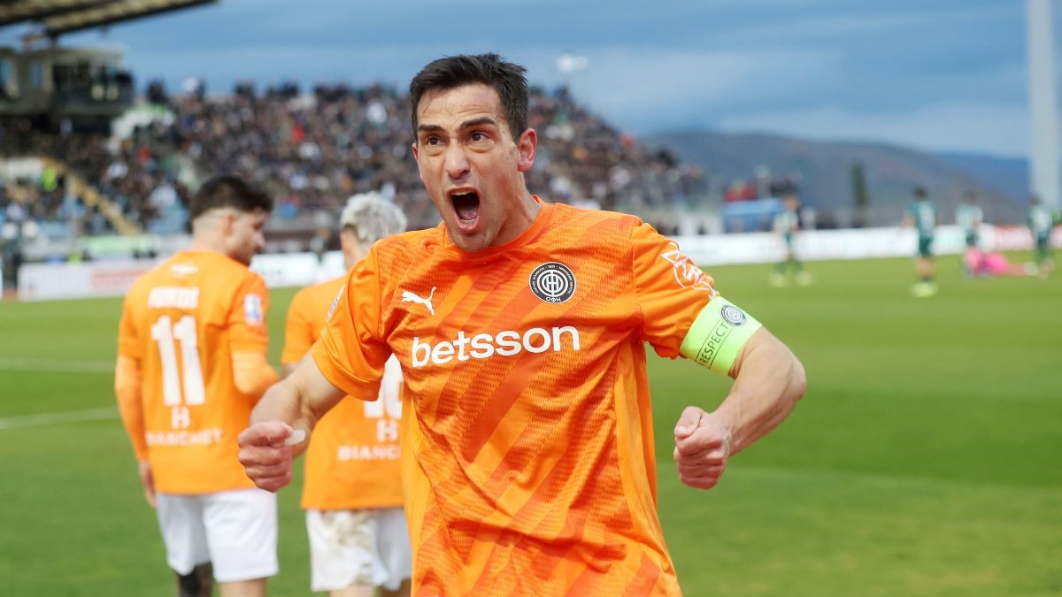 “Ηρωική” πρόκριση του ΟΦΗ των δέκα παικτών στον τελικό