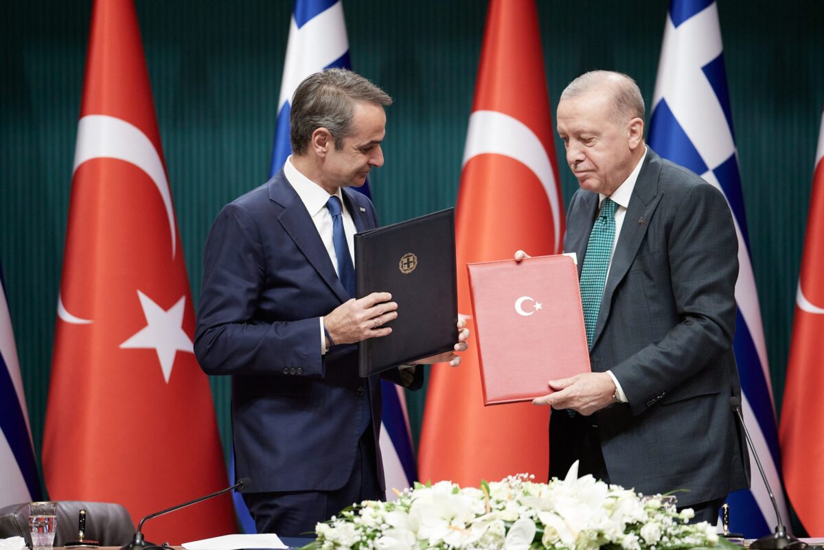 Συνάντηση Μητσοτάκη – Ερντογάν: Κοινή θέση η διατήρηση πολυεπίπεδων διαύλων επικοινωνίας ανάμεσα στις δύο χώρες