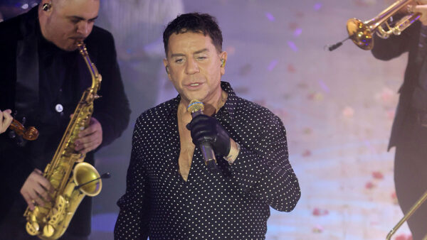 Γιώργος Μαζωνάκης: Έχει τοποθετήσει προστασία έξω από το δωμάτιο όπου νοσηλεύεται – Καμία επαφή με την οικογένειά του