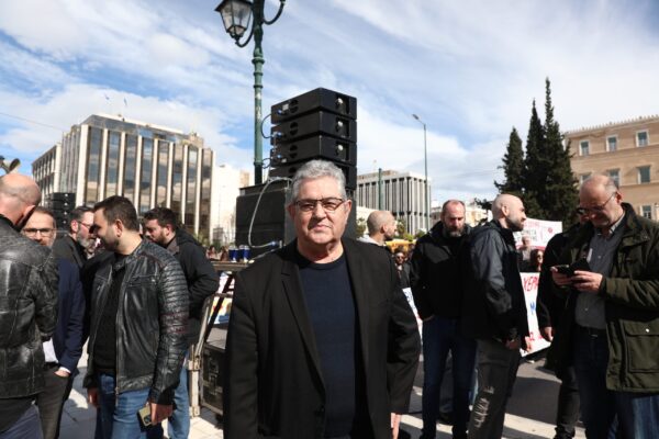 Δ. Κουτσούμπας: Οι εργαζόμενοι έχουν απορρίψει το νομοσχέδιο της νέας τρόικας Κεραμέως-Παναγόπουλου-Εργοδοσίας για τις ΣΣΕ