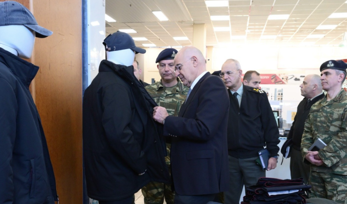 Επίσκεψη Ν. Δένδια στη Διοίκηση Κέντρων Μονάδων Εφοδιασμού Στρατού