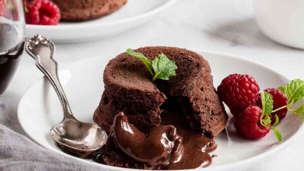 Valentine’s Day: Σοκολατένια lava cakes σε 45’ – 100% vegan