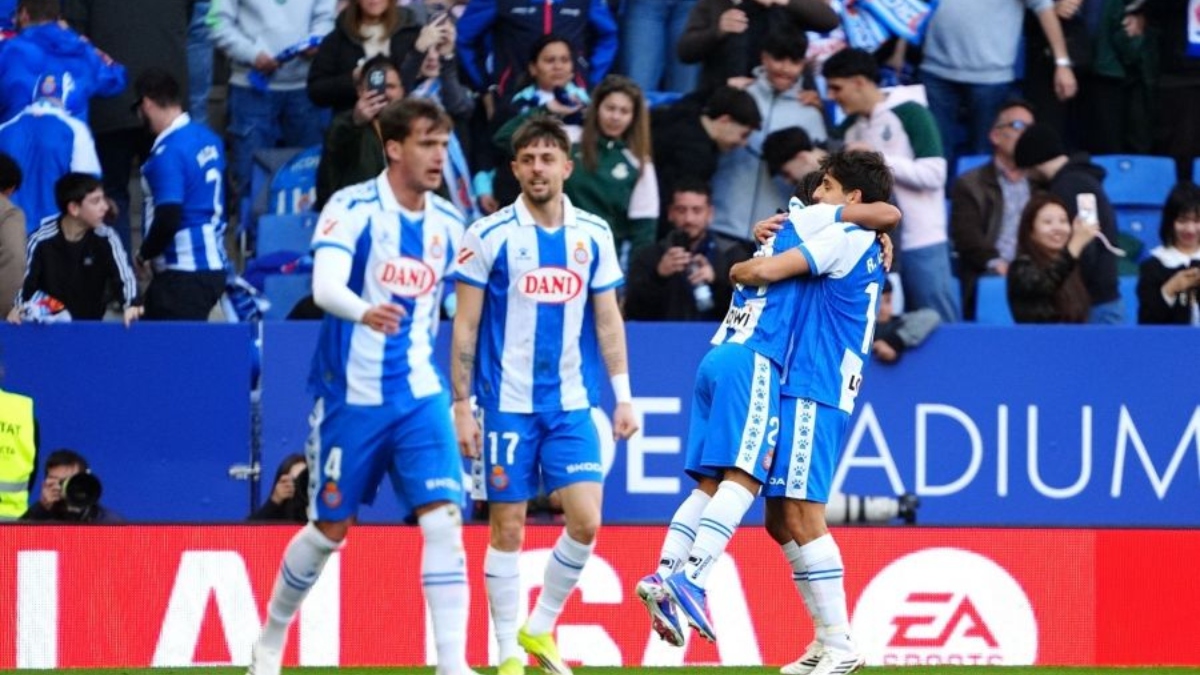 Όρθια στα χασομέρια η Θέλτα