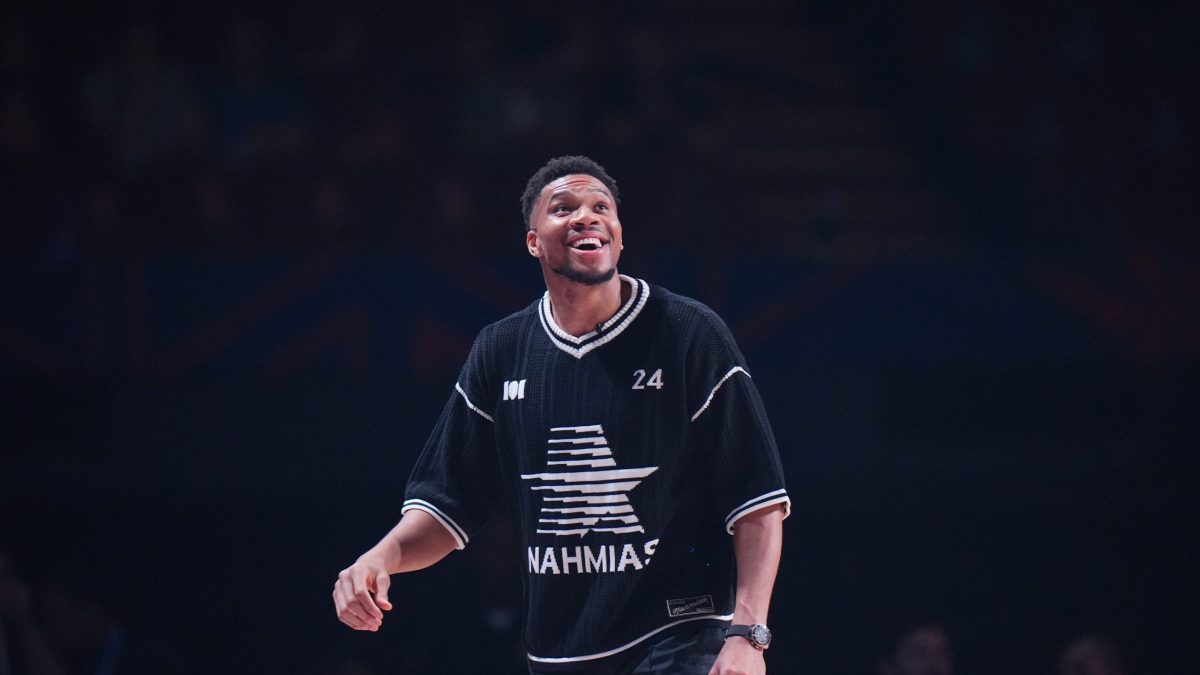 Αντετοκούνμπο: «Είμαι αφοσιωμένος στους Μπακς, δεν θα πω ποτέ ότι θέλω να φύγω»