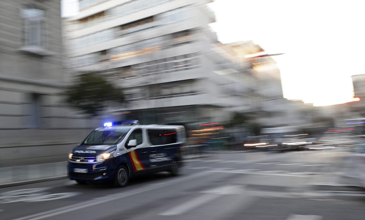 Σάλος στην Ισπανία: Παραιτήθηκε ο υπαρχηγός της αστυνομίας έπειτα από κατηγορίες αστυνομικού για βιασμό