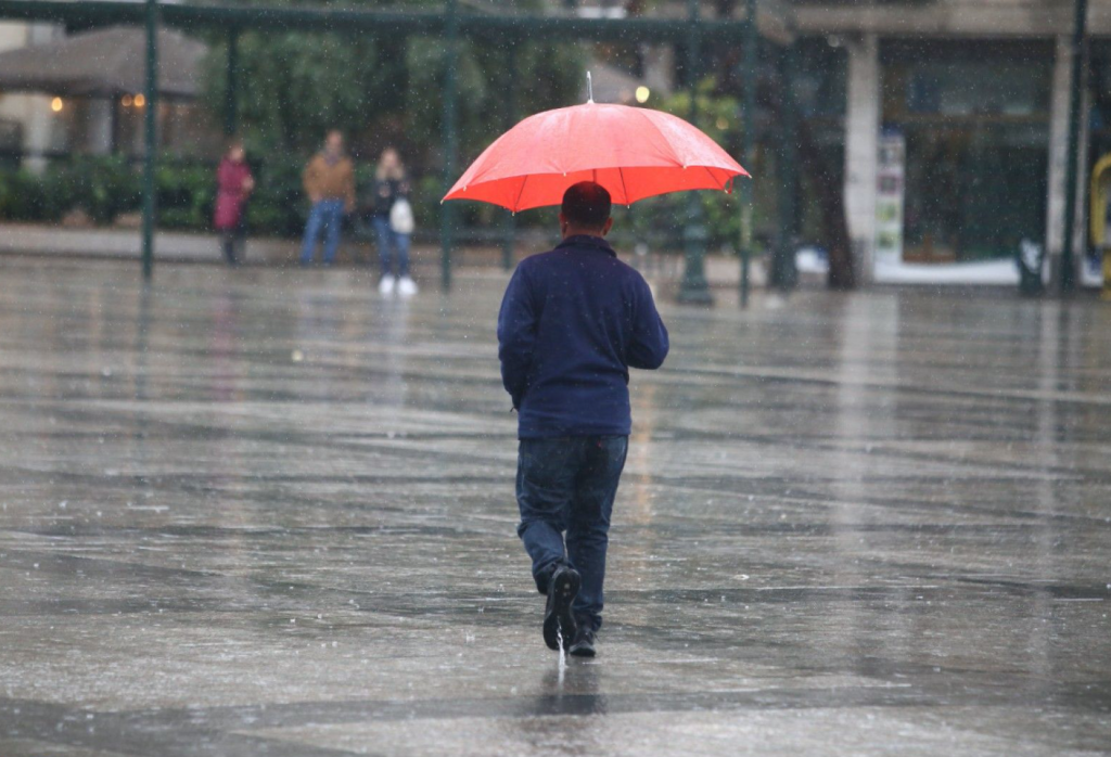 Καιρός: Έρχεται διήμερο με βροχές, καταιγίδες – Με τι καιρό θα πετάξουμε χαρταετό την Καθαρά Δευτέρα