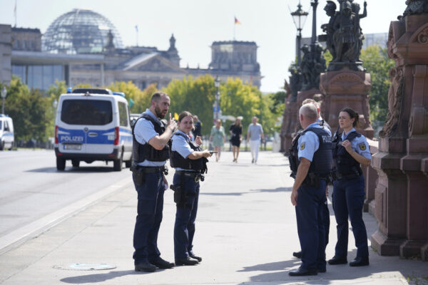 Κύκλωμα σχεδίαζε δολοφονίες Ουκρανών αξιωματούχων κατ’ εντολή Ρωσίας – Έως και 100.000 δολάρια οι αμοιβές ανάλογα με τον στόχο