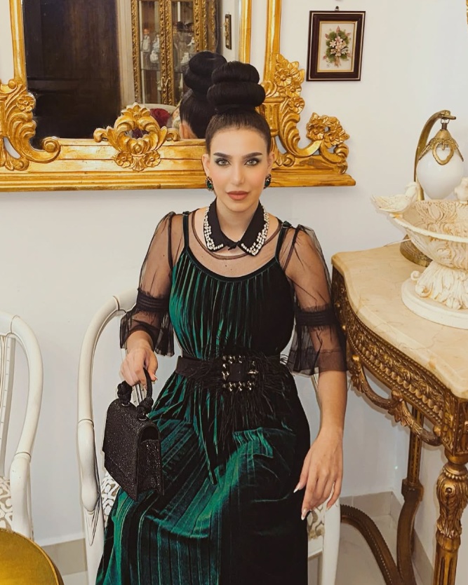 Όσα θέλετε να μάθετε για τη Δανιέλα Χατζή: Το «βαρύ» επίθετο, η ζεστή φωνή και η συμμετοχή στο J2US που κλέβει τις εντυπώσεις