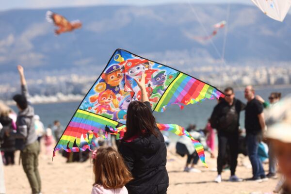 Καιρός: Βροχοπτώσεις και χαμηλές θερμοκρασίες την Κυριακή – Ηλιοφάνεια την Καθαρά Δευτέρα