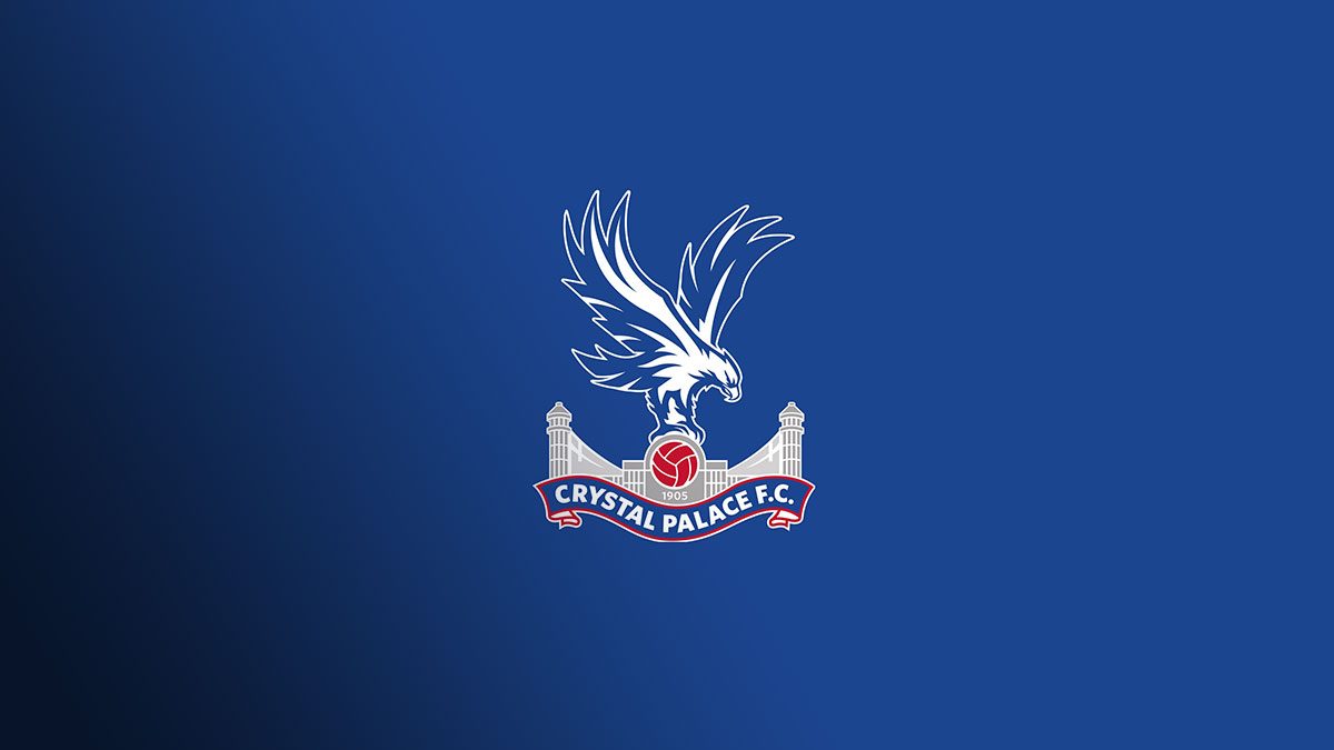 Πρόστιμο 50.000 λιρών στην Κρίσταλ Πάλας για το πανό των οπαδών της για τον Βαγγέλη Μαρινάκη